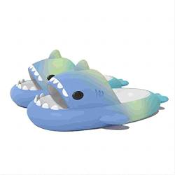 Sharkies Shoes, Cute Cloudy Shark Slides Erwachsene, Shark Two-Tone Hausschuhe Unisex (Blue Yellow Green, adult, women, numeric_42, numeric_range, eu_footwear_size_system, numeric_43, medium) von Zureto