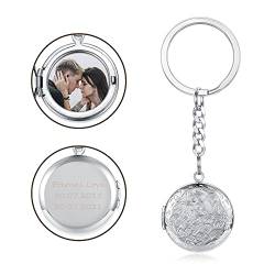 Zysta Personalized Text & Fotogravur Medaillon zum öffnen für Bilder Foto Schlüsselanhänger mit Gravur Vintage Charms Blume Schlüsselbund Amulett Keychain für Damen Mädchen von Zysta