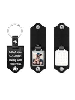 Zysta Schlüsselanhänger Personalisiert Foto Leder Schlüsselanhänger mit Bild Gravur Dog Tag Kalender Keychain für Herren Damen Personalisierte Geschenk (Schwarz) von Zysta