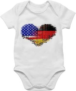 BZ10 Baby kurzarm Body Strampler - Flaggen - Amerika Deutschland USA Germandy - 3/6 Monate - Weiß - babykleidung mädchen deutsch amerikanische flagge babystrampler jungen bodies für babys boddys von beVintage