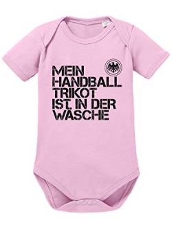 clothinx Baby-Body Bio EM 2020 Mein Handball Trikot ist in der Wäsche Hellrosa/Schwarz Größe 62 von clothinx