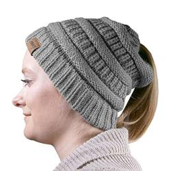 cosey - Strick Wintermütze – Pferdeschwanz-Mütze mit Zopfloch für Damen und Mädchen in grau von cosey