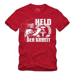 Held der Arbeit - T-Shirt Helden Hammer Und Zirkel Arbeiten DDR Orden Banner Ostalgie Ostdeutschland (XL, Rot) von gestofft