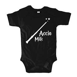 net-shirts Organic Baby Body mit Accio Milk Aufdruck Spruch Motiv süß Cute Strampler aus Bio-Baumwolle Inspired by Harry Potter, Größe 0-3 Monate, schwarz von net-shirts