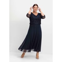 Große Größen: Abendkleid aus Mesh, mit Zierborten, tiefblau, Gr.40-58 von sheego