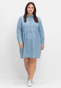 Große Größen: Kurzes Jeanskleid mit grafischem Print und Taschen, light blue Denim, Gr.40 von sheego