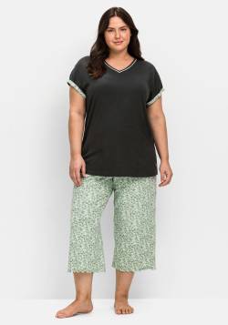 Große Größen: Schlafanzug mit Oversized-Shirt und 3/4-Hose, mint bedruckt, Gr.40/42 von sheego