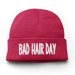 tshirtladen Mütze Bad Hair Day Wintermütze Unisex Beanie für Damen und Herren, Farbe: Bordeaux von tshirtladen