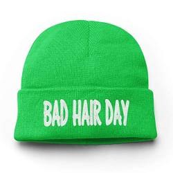 tshirtladen Mütze Bad Hair Day Wintermütze Unisex Beanie für Damen und Herren, Farbe: Grün von tshirtladen